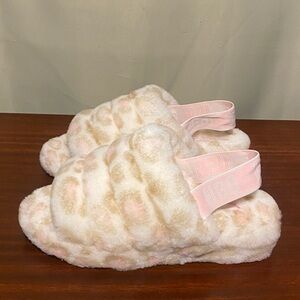 UGG Women's 1120903 ‘WHT’ FLUFF YEAH Slides Panther Print Sandals size 8 NEW